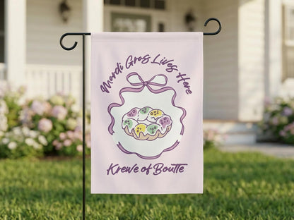 Mardi Gras Flag Pastel King Cake Garden Yard Sign Personalized Krewe Decor Outdoor Southern Home Banner Carnival Season Hostess Gift - Charles Alex