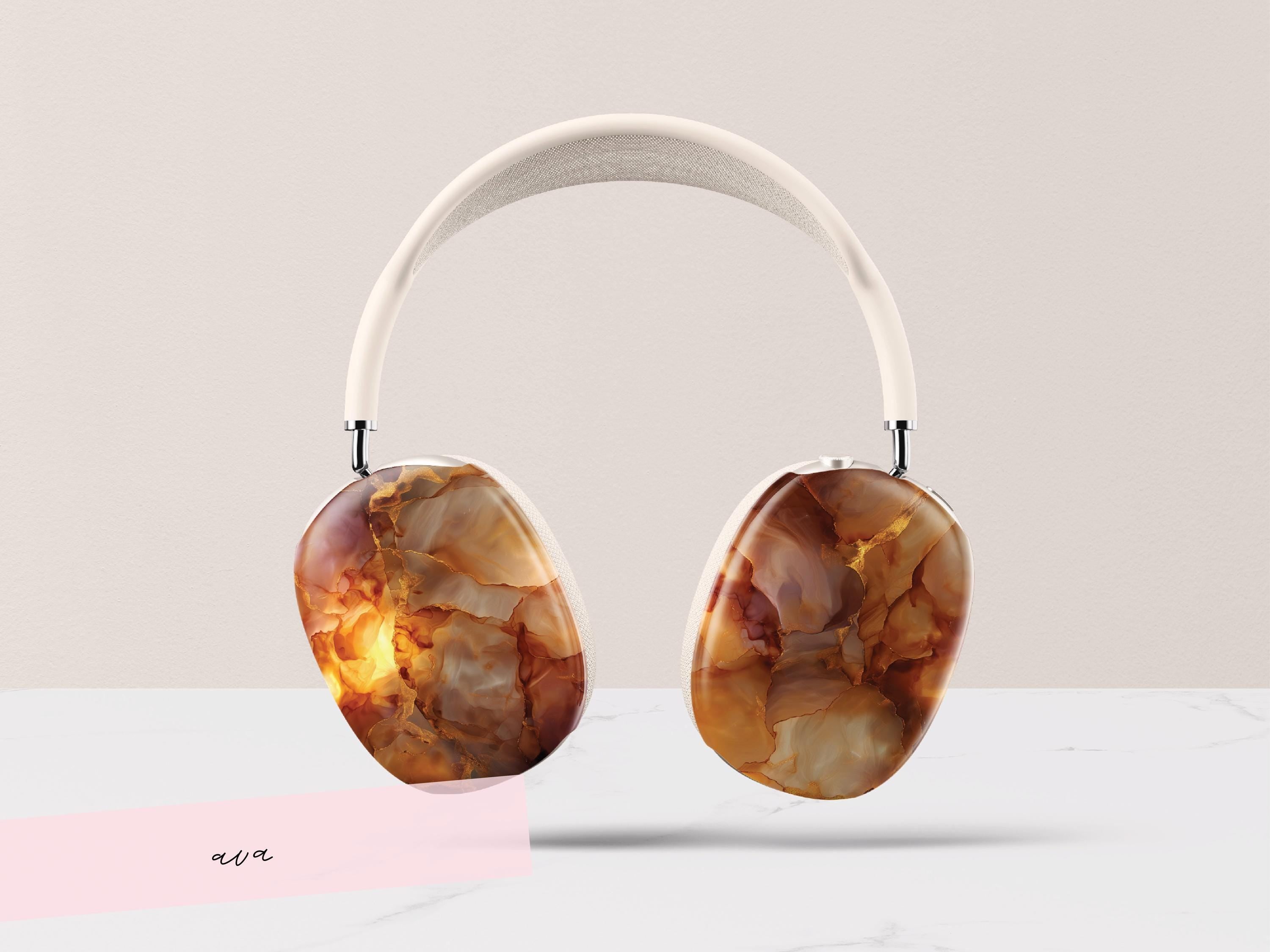 Adrienne - Tortoise Shell AirPod Max Cover - Charles Alex